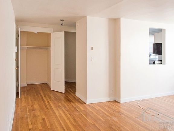 5th image of 483 Ocean Pkwy APT 6K