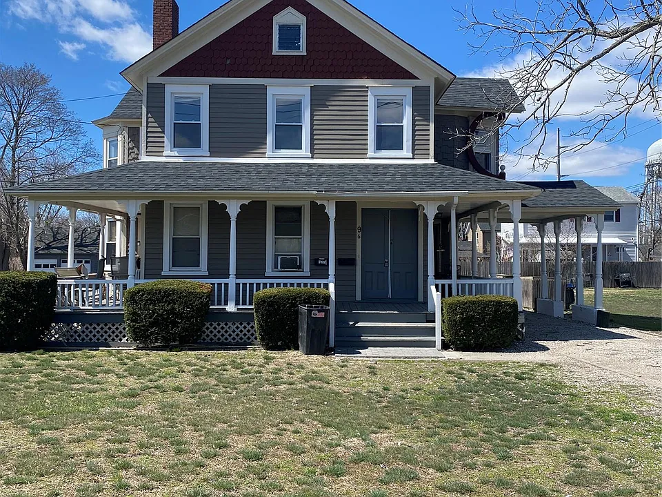96 River Ave