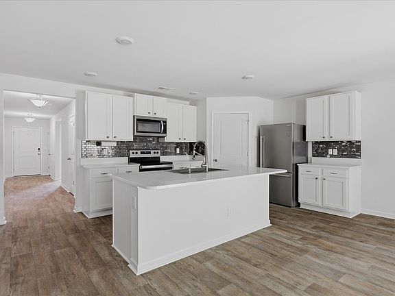 5th image of 1171 Fox Trace Cir
