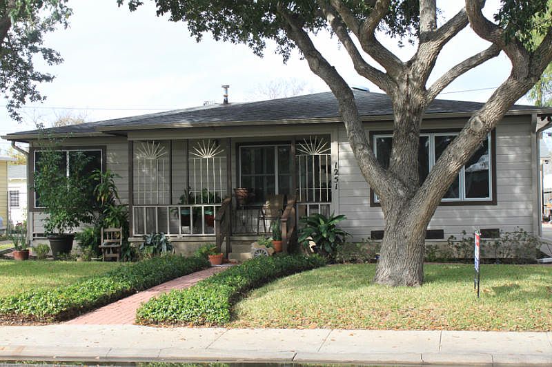 1st image of 1251 Devon Dr