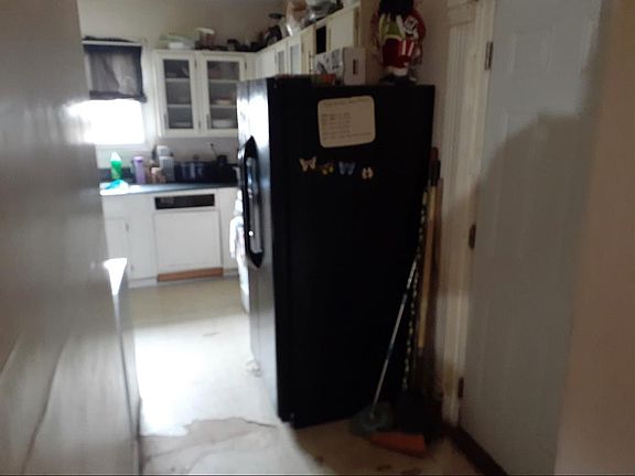 3rd image of 1310 Mound St