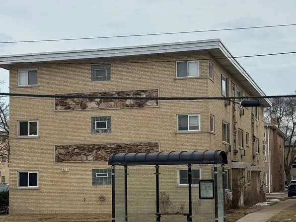 5241 N East River Rd Unit 1C, Chicago, IL 60656