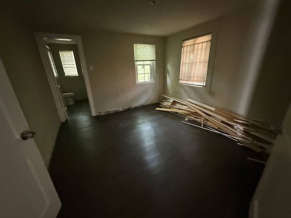 4th image of 1439 Menager Rd