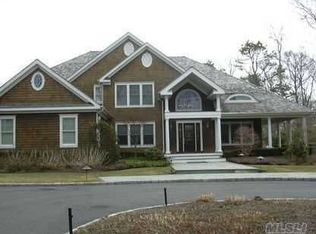 56 Cedar Ln, Remsenburg, NY 11941