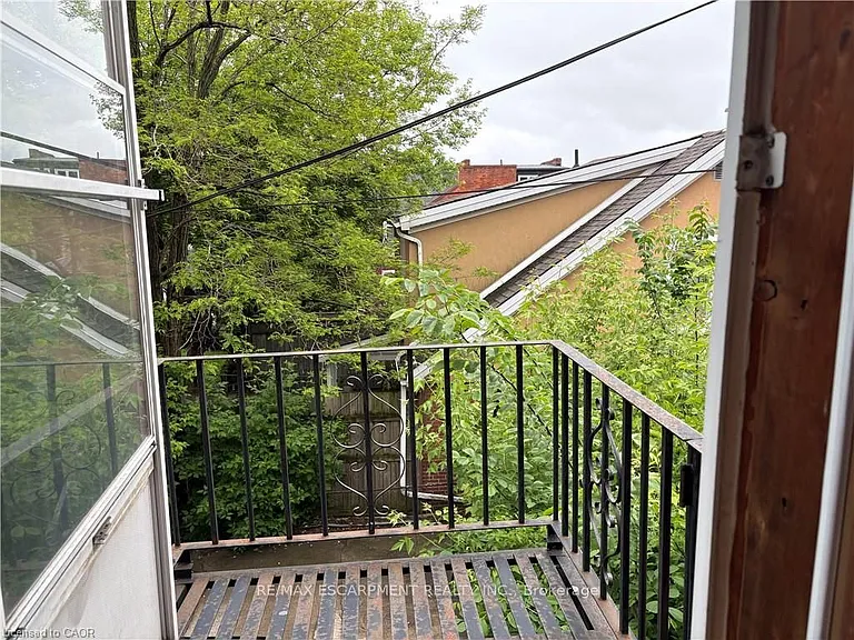 269 Main St W #2f & 3f — Photo 10