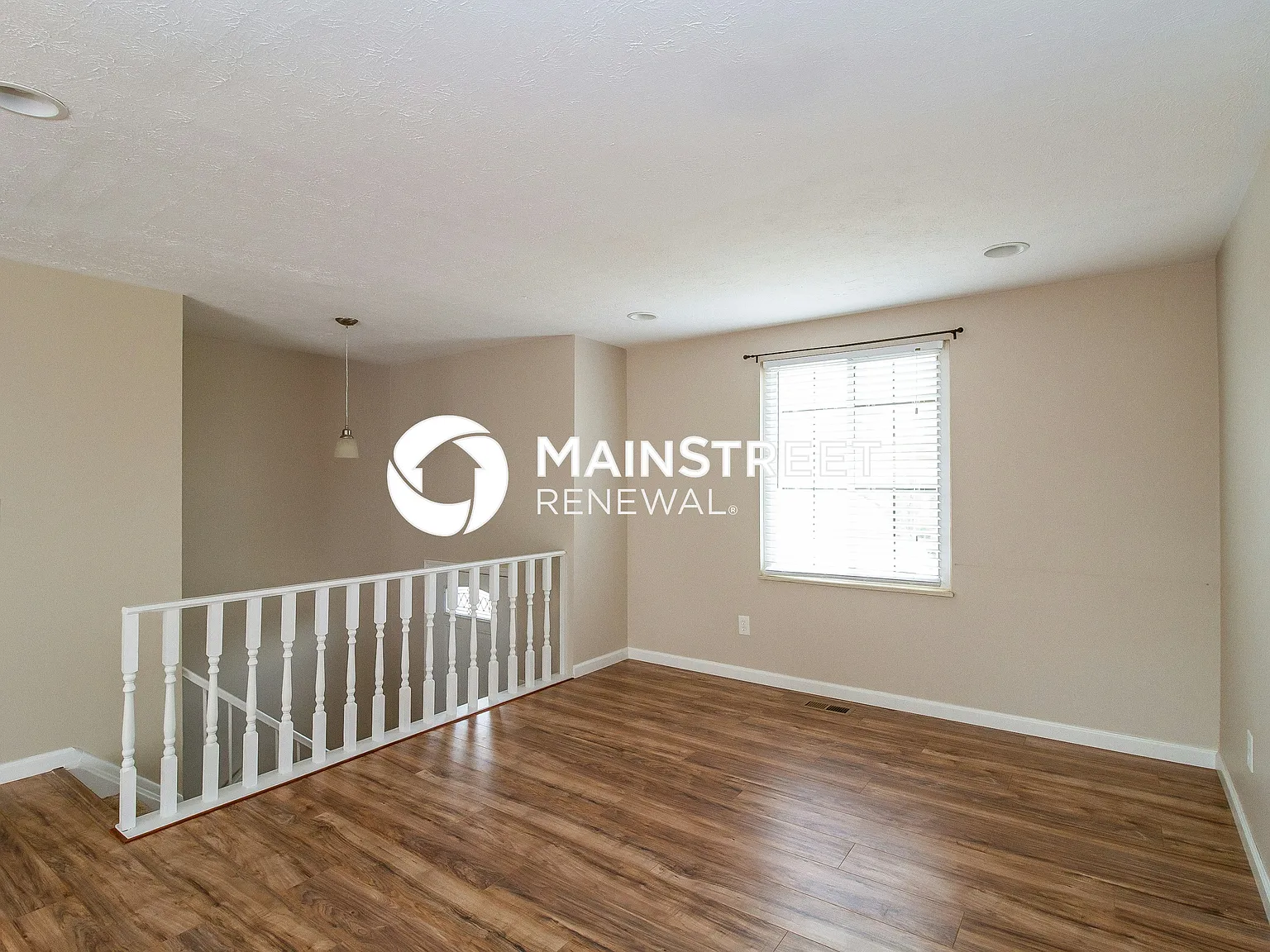 4504 Lunenburg Dr — Photo 4