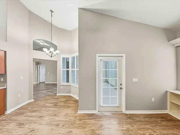 3870 Elizabeth Springs Way — Photo 3