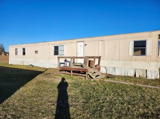 631 E 1800th Ave, Vandalia, IL 62471