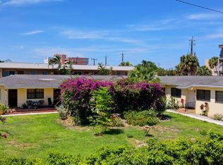 130 S Lakeside Dr, Lake Worth, FL 33460