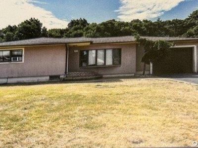 6 W Breston Drive, Shirley, NY, 11967