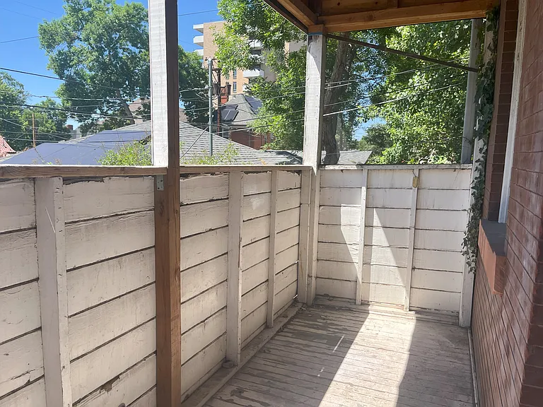 1259 N York St #5 — Photo 8