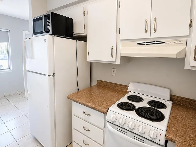 1814 E Oakland Park Blvd #41 — Photo 4