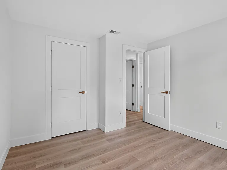 45 Tiffany Dr — Photo 22