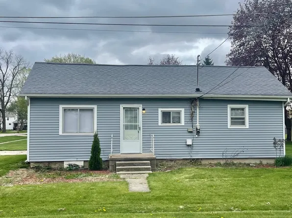 154 S Yates St, Pewamo, MI 48873