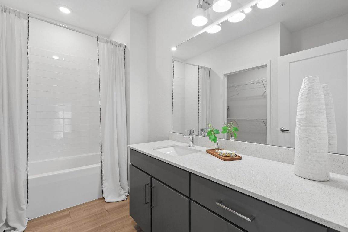 Lantana at Cypress Cay - 14854 Alcorine Pl Lutz FL (6 units