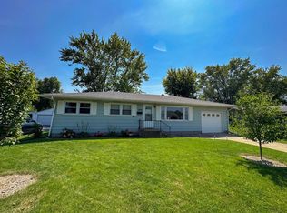 2601 Coral Dr, Hobart, IN