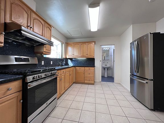 2nd image of 5516 Pal Mal Ave #2