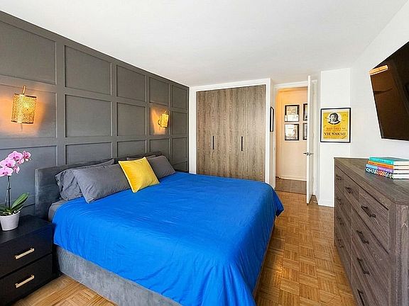 5th image of 350 W 50th St APT 9G
