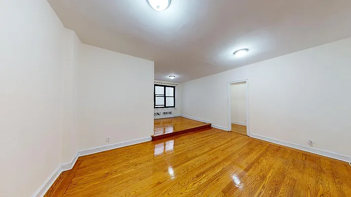 Rented by Bond New York | media 17