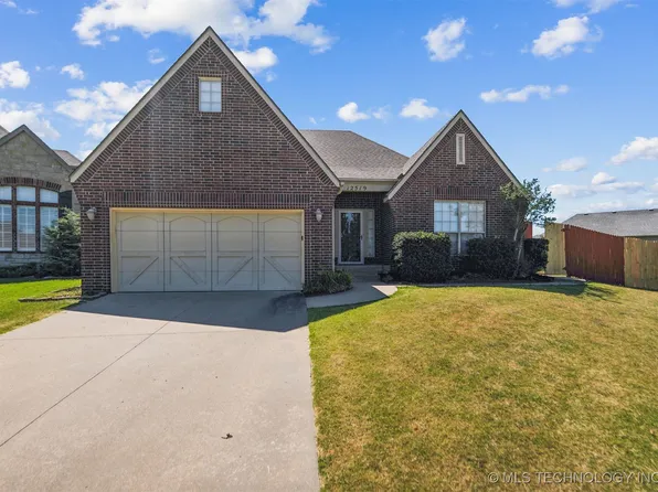 12519 S 3rd Pl, Jenks, OK 74037