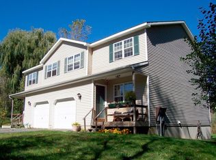 153B Vosburgh Rd, Mechanicville, NY 12118