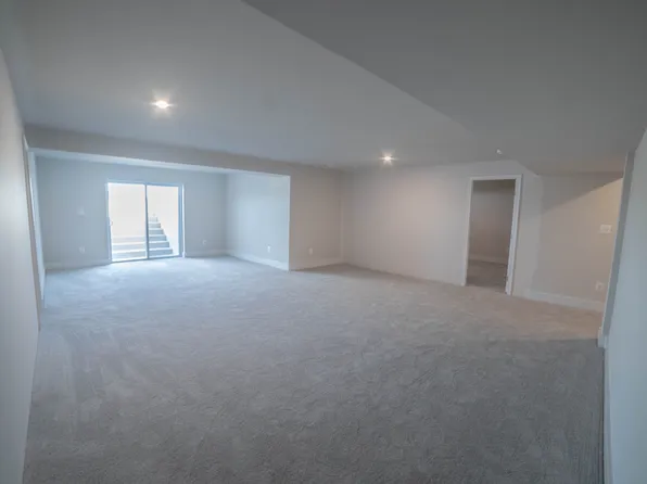 9080 Piney Mountain Rd, Warrenton, VA 20186