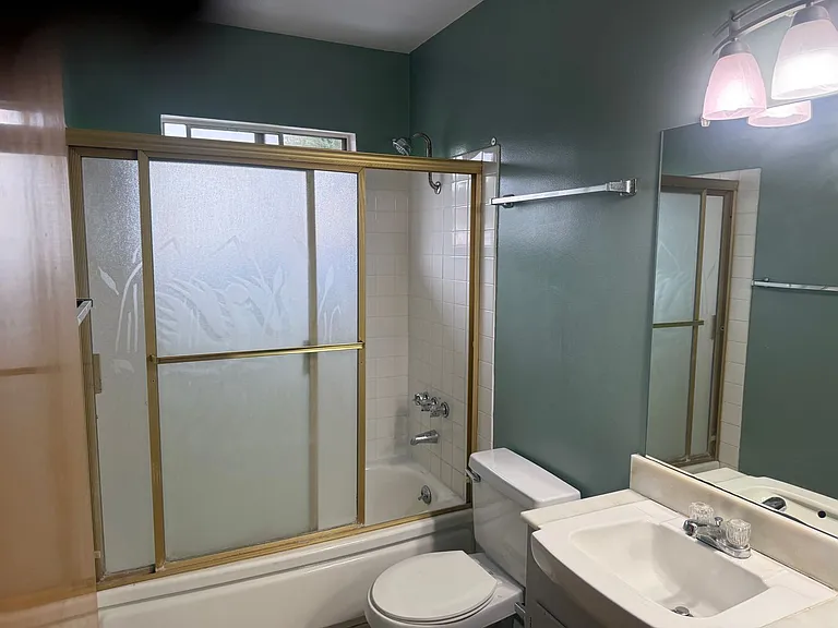 4220 Aragon Dr — Photo 6