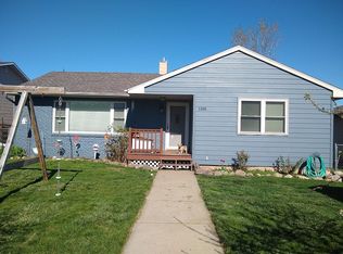 1106 S Sanborn St, Chamberlain, SD 57325