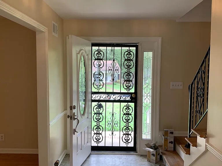 E Glengarry Rd — Photo 9