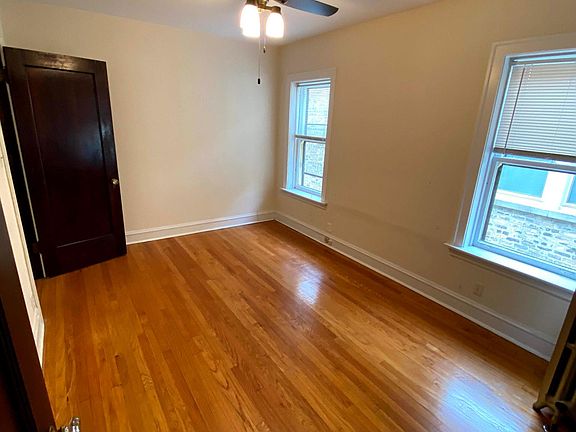 5th image of 3739 N Lawndale Ave #2