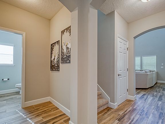 3rd image of 395 Huffner Hill Cir