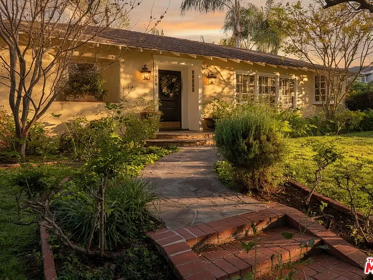 13166 Valley Vista Blvd — Photo 3