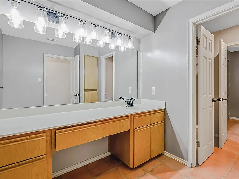 5917 Harvest Hill Rd — Photo 30