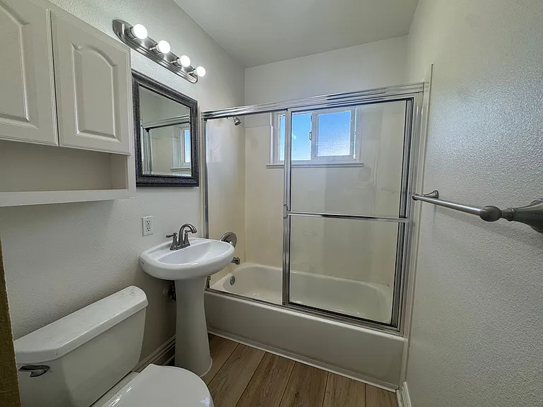 1160 E Lexington Ave E #16 — Photo 7