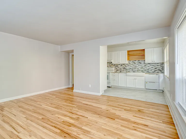 2244 NW Overton St #3 — Photo 5