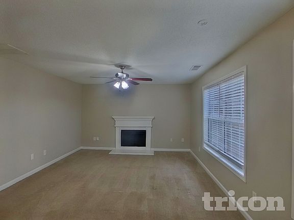 2nd image of 7052 Ravenwood Ln