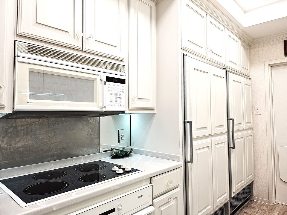1st image of 6335 W Northwest Hwy APT 711