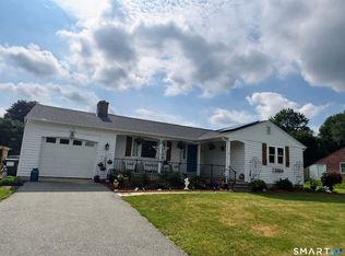 1 Kirtland Ave, Chester, CT 06412
