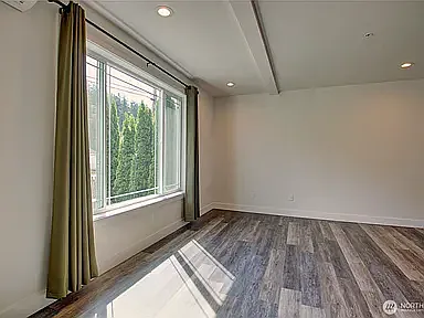313 E Hazel St #D — Photo 2
