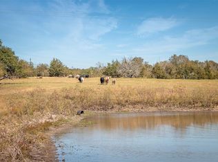 1528 Stokes Rd, Fayetteville, TX 78940