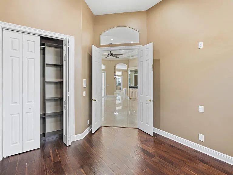 8480 Man O War Rd — Photo 45