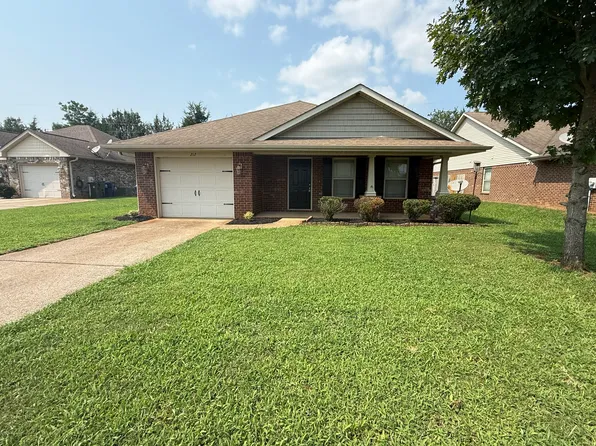 212 Fields Pond Dr, Madison, AL 35756