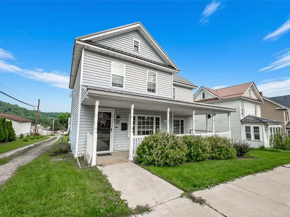 530 Hancock St, Clymer, PA 15728
