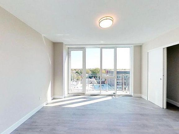 3rd image of 2408 Ocean Ave Suite 2