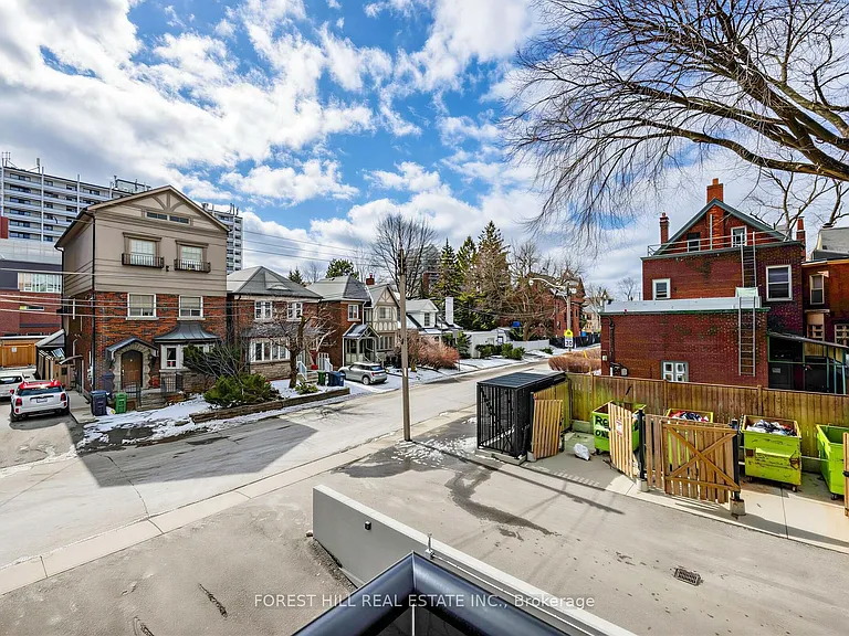 70 Spadina Rd #102 — Photo 28
