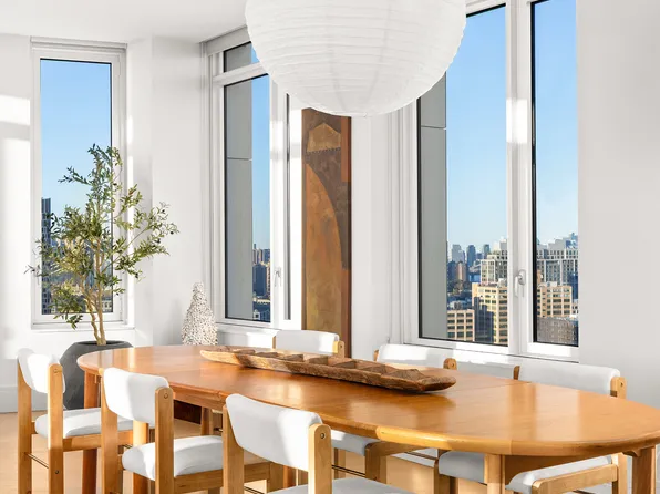 1 Clinton Street image 7 of 26