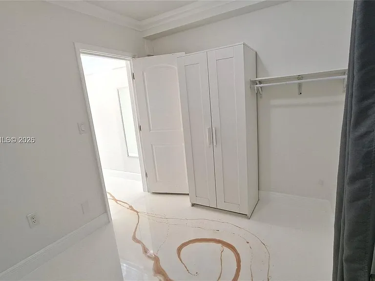 1028 S 62nd Ave #B — Photo 11