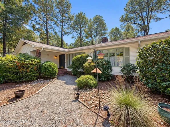 21 Bogie Drive, Whispering Pines, NC 28327