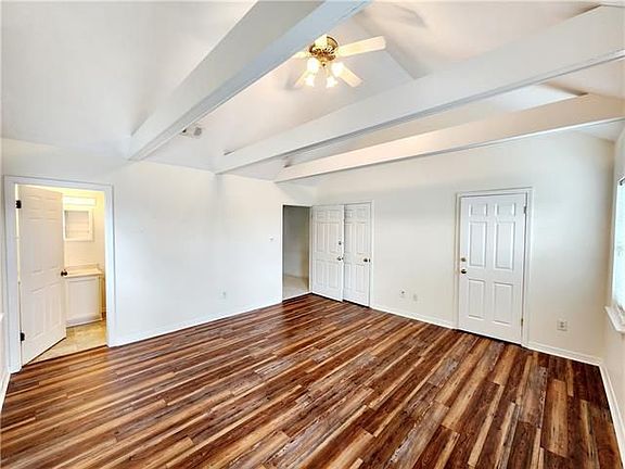 3rd image of 410 14th St