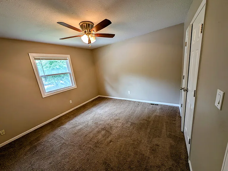 3518 State Line Rd — Photo 18